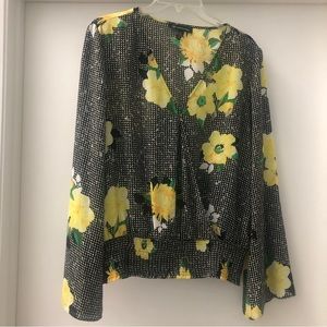 NWT INC - International Concepts Large blouse